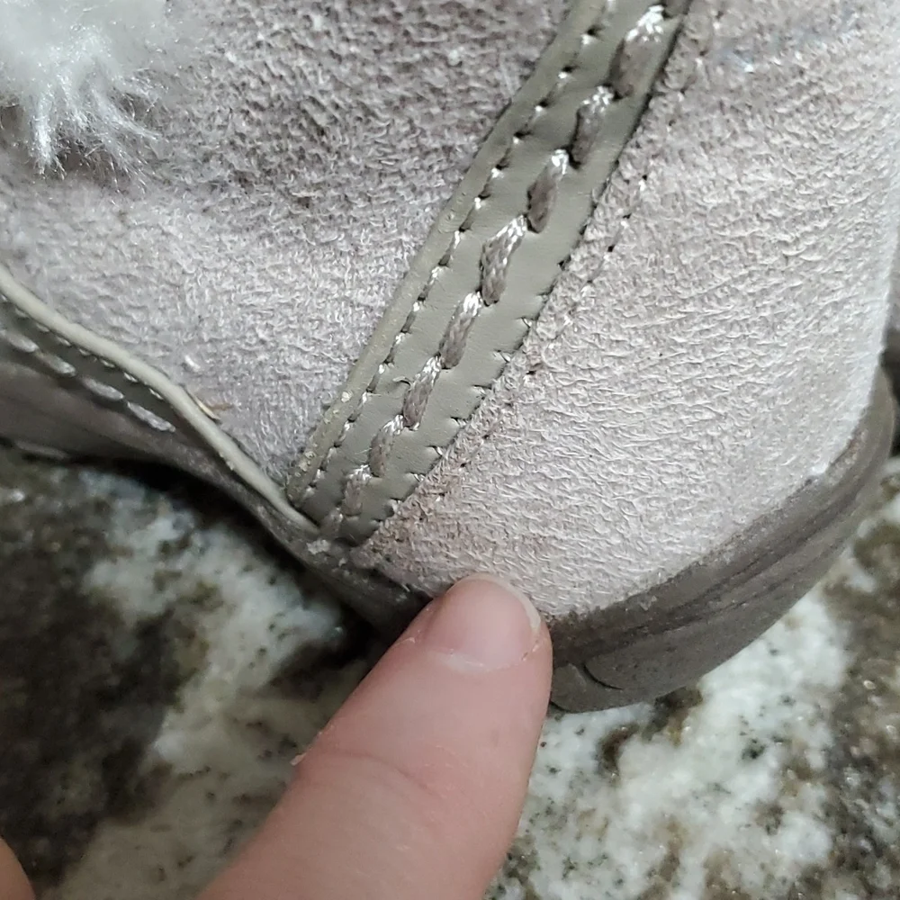 Nine West Boots Size 5 Toddler Faux Fur Light Tan Girls Lace Up